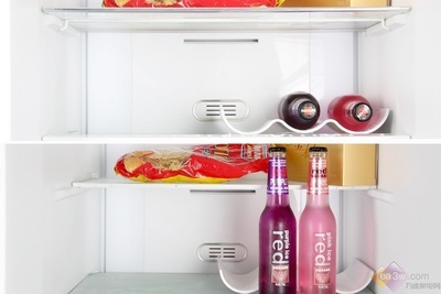 我們與“食”俱進(jìn) 美的三門(mén)冰箱高清圖賞